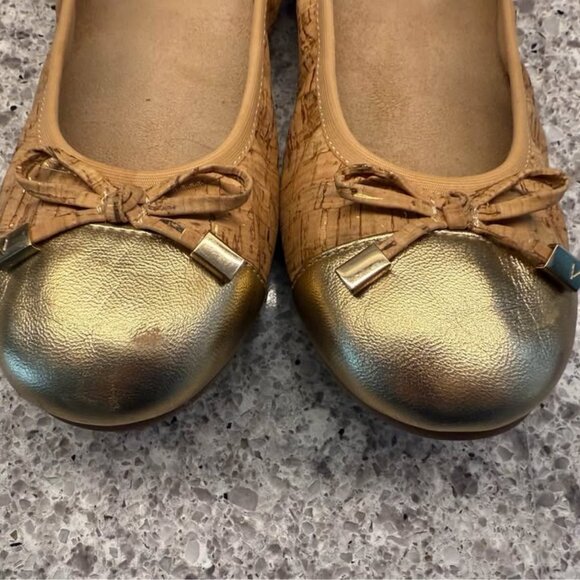 Women’s Vionic Cork & Gold Cap Toe Klara Ballet Flats with Arch Support-Size 7.5 - Picture 8 of 8